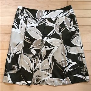 Kenneth Cole Skirt with Pockets